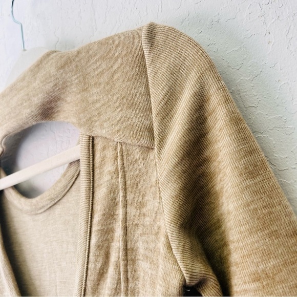 Wilfred Oatmeal Colored House Medium - Picture 11 of 11